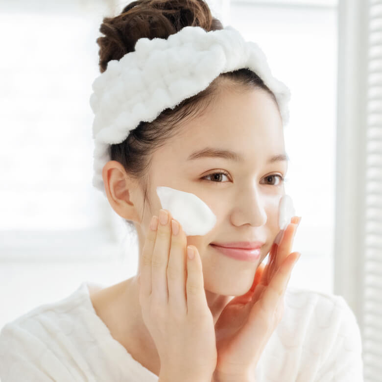 MOMOPURI Moisturizing Cleansing Face Wash
